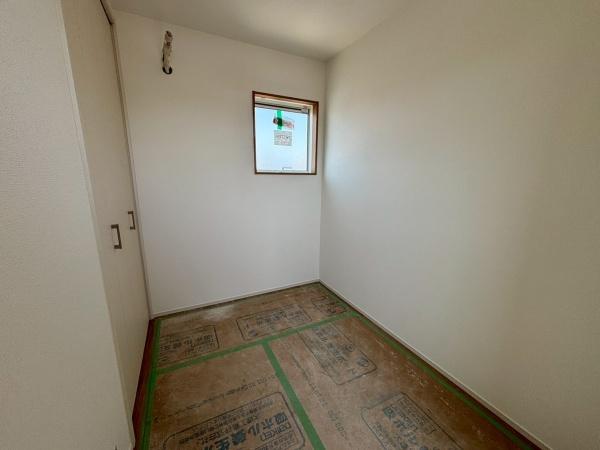 今宿4丁目店舗付き住宅