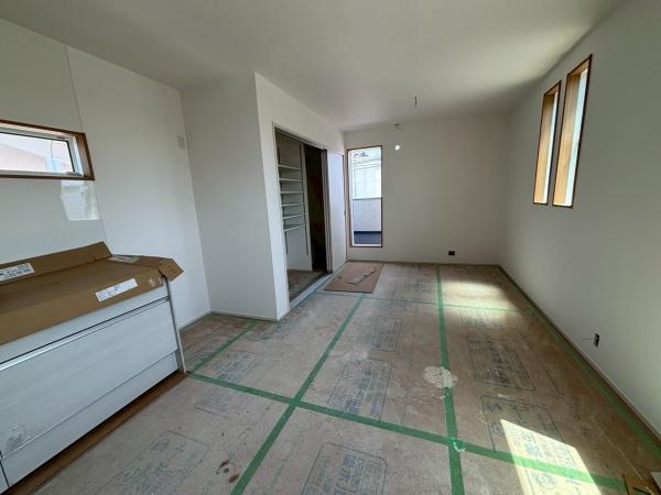 今宿4丁目店舗付き住宅