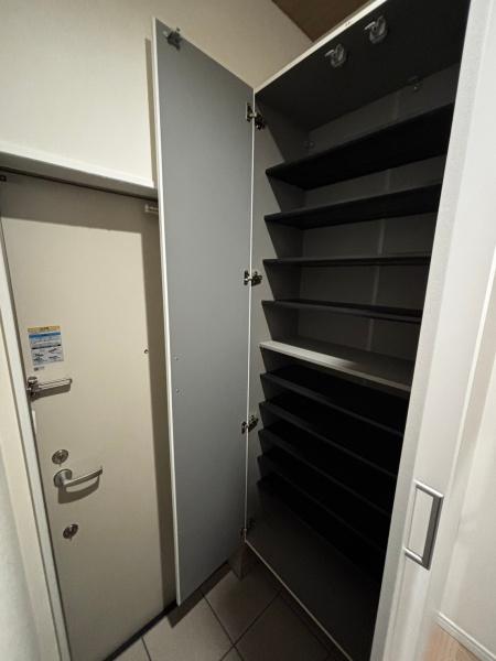 守山市守山２丁目のテラスハウス