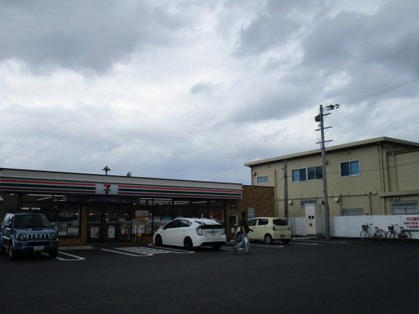 ハイツ戸苅(セブンイレブン草津追分町店)