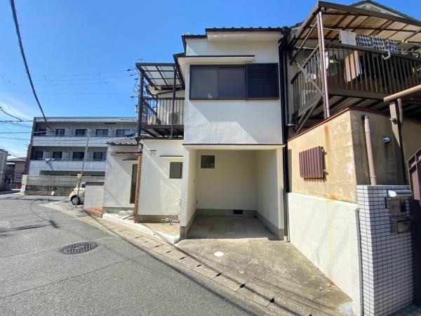 大塚野溝町貸家