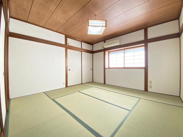 大塚野溝町貸家