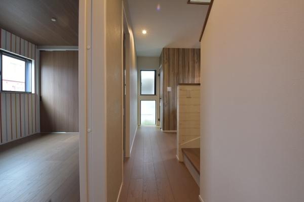 勝部3丁目戸建賃貸