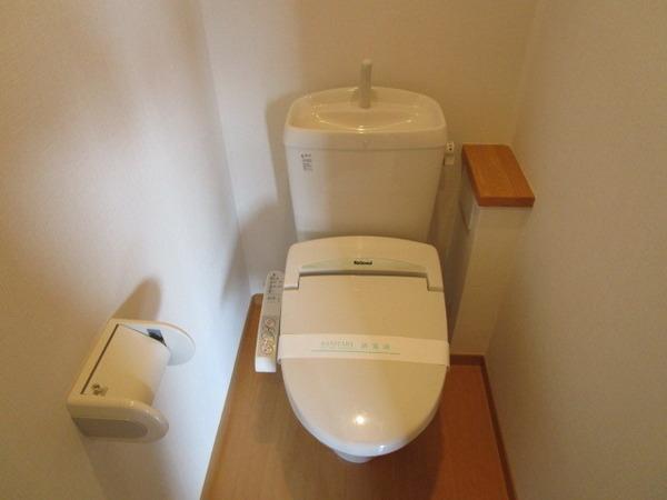 フラッツレディアンスＡ