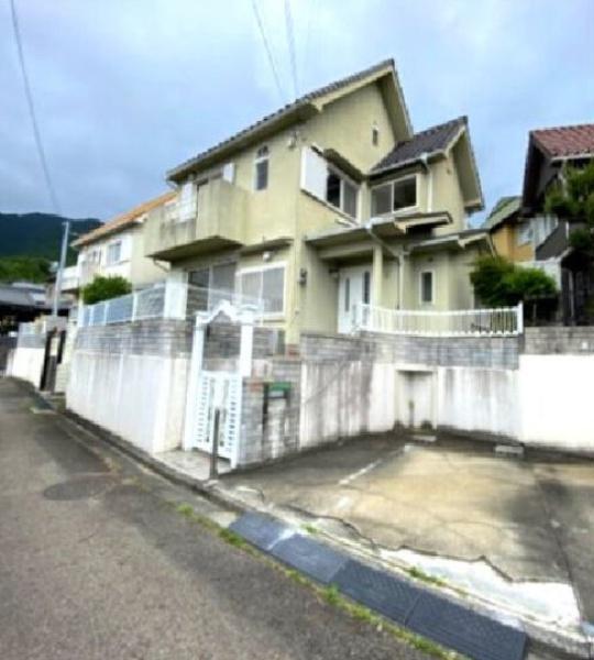 坂本8丁目貸家