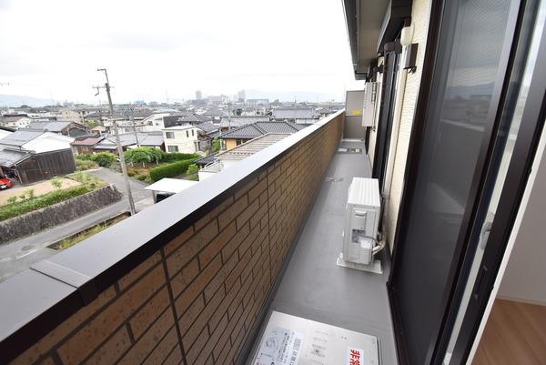 セレーノ栗東Ａ棟