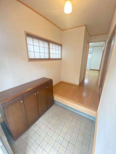 大江貸家(玄関)