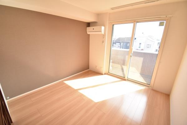 D-ROOM吉身