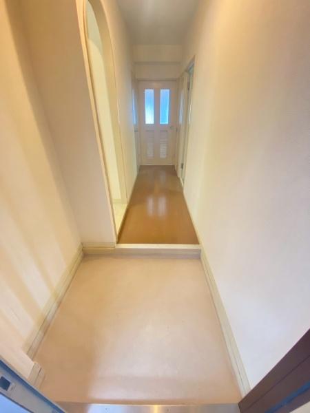 ルネ大津1号棟(玄関)