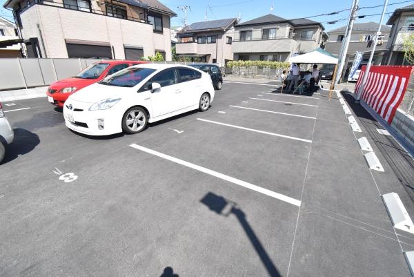 ホワイトレーク大萱