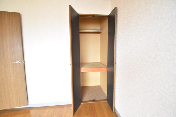 クレール弐番館