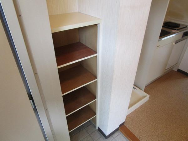 ハウゼ森の小径(玄関)