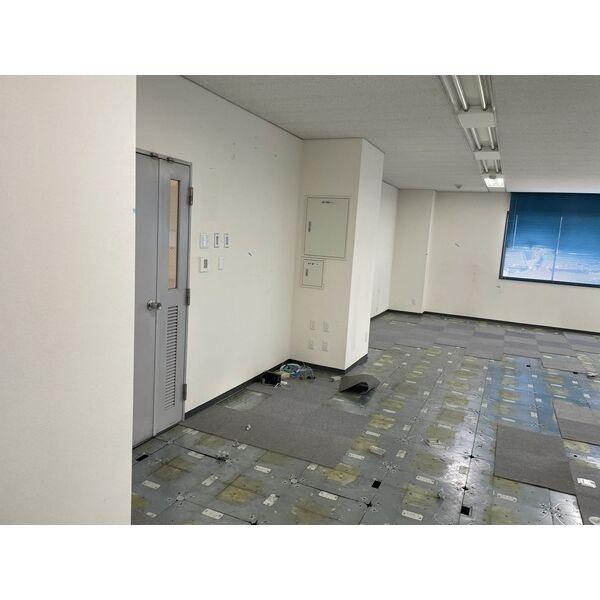 五番街ビル(玄関)
