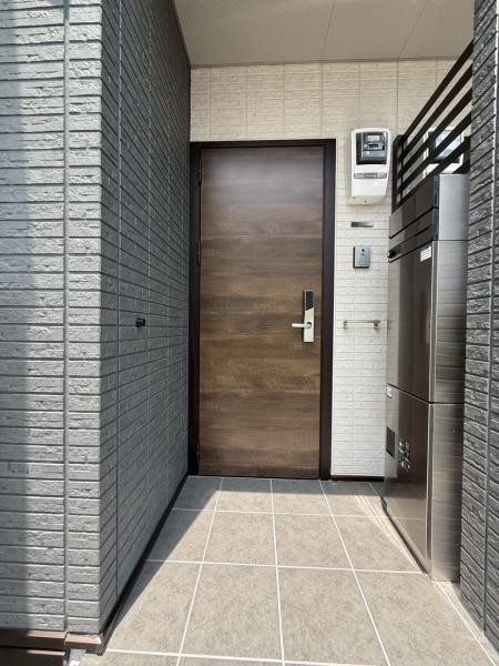 グランピア栗東(玄関)