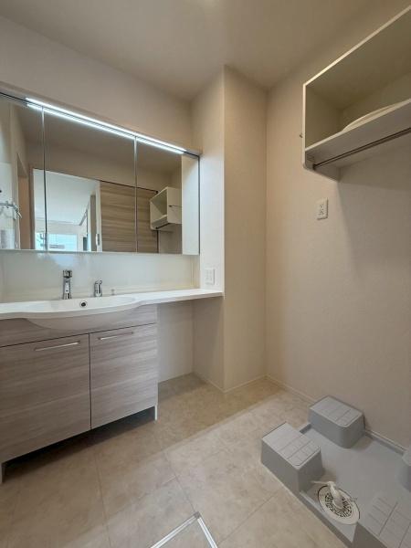 グランピア栗東(洗面台・洗面所)