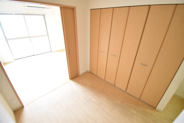 ラディエ　マルタ