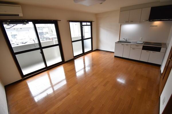 リベルティキタガワ