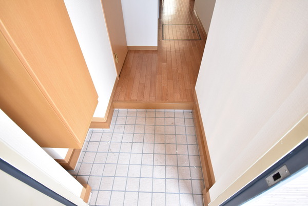 シダーコンフォール弐番館