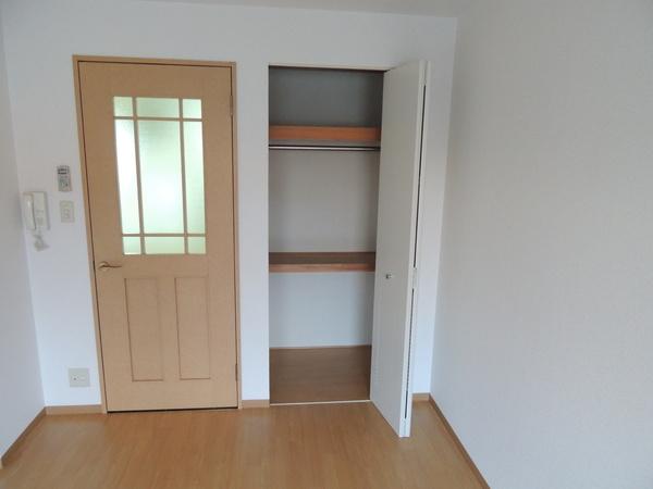 クレストコート