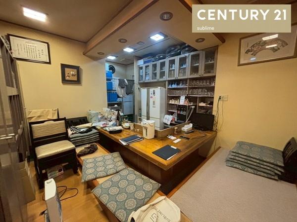 コスモ守山7番館1階