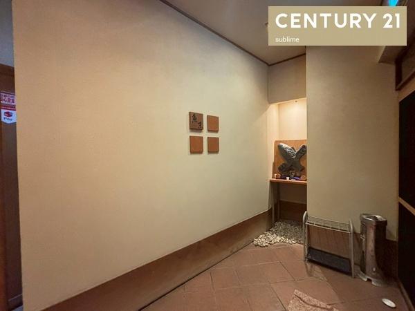 コスモ守山7番館1階