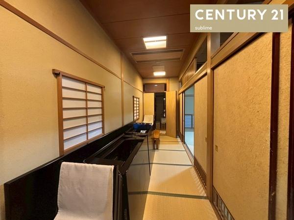 コスモ守山7番館1階