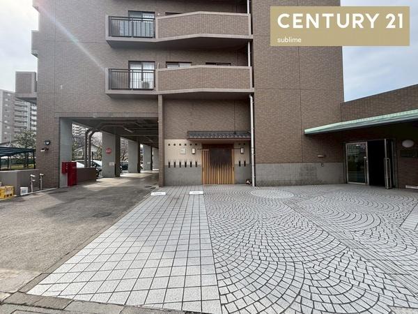 コスモ守山7番館1階