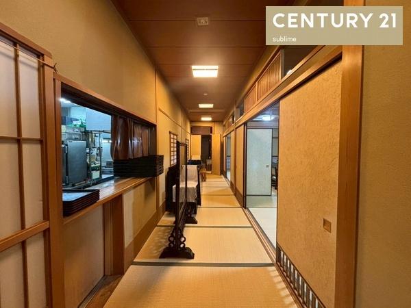 コスモ守山7番館1階