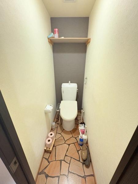 湖水荘
