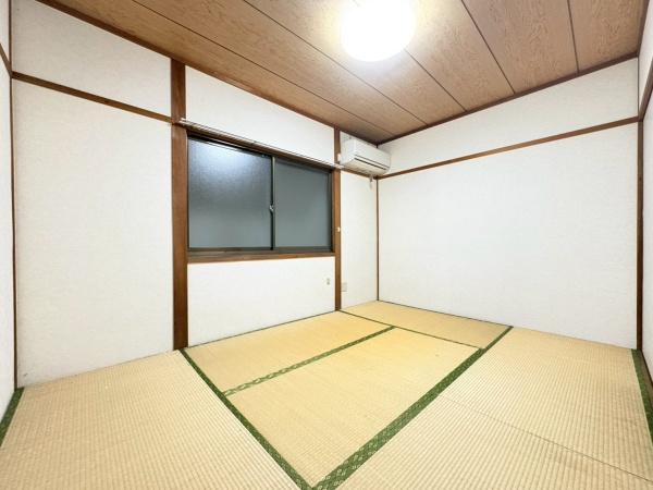 湖水荘