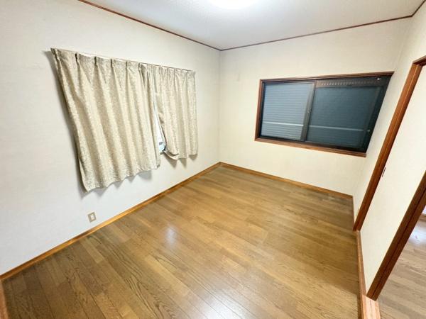 倉治2丁目貸家