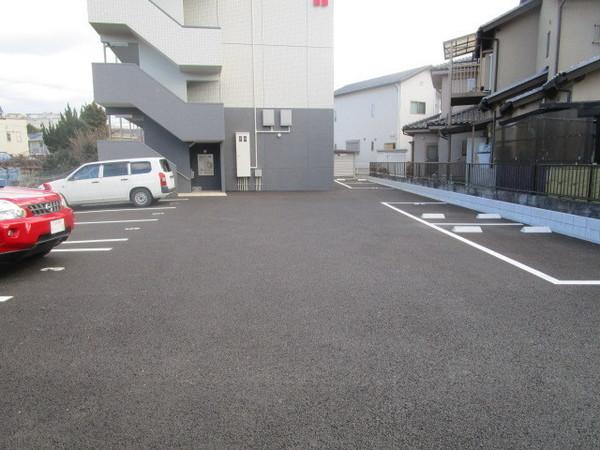 アスルーニ