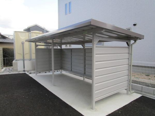 アスルーニ