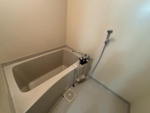 守山市勝部４丁目のマンション