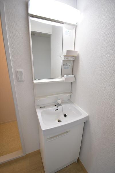 磯村荘