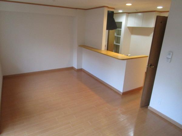 野洲市野洲のアパート