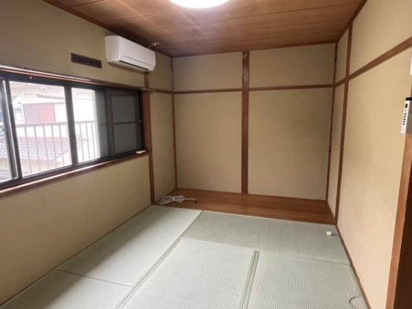 東草津2丁目テラスハウス