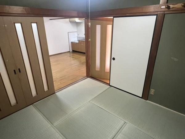 東草津2丁目テラスハウス