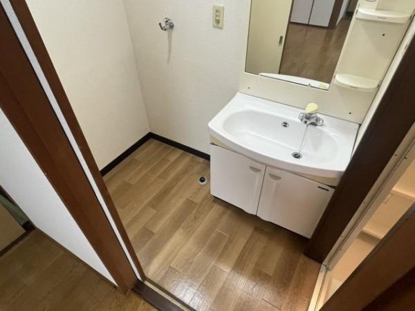 東草津2丁目テラスハウス