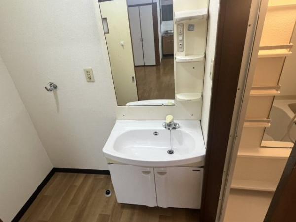 東草津2丁目テラスハウス