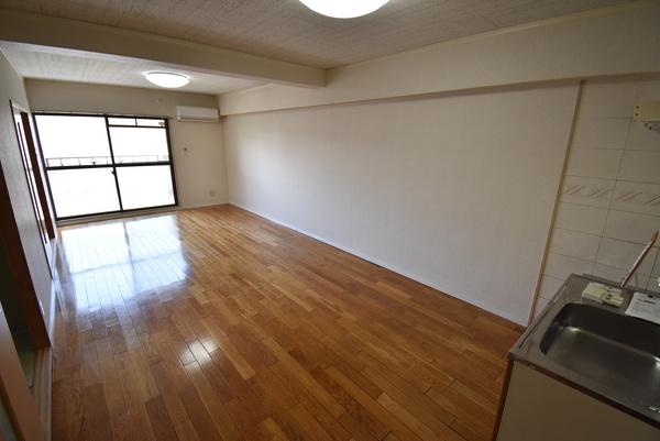 草津市野路東６丁目のマンション