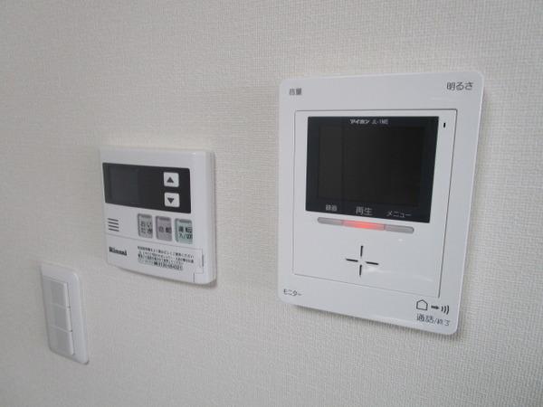 アスルーニ