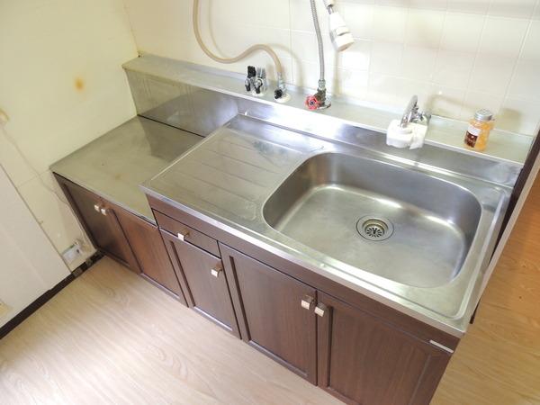 草津市西渋川１丁目のアパート