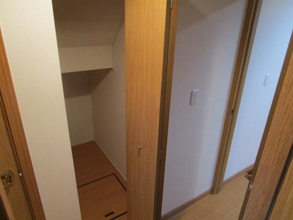 野洲市野洲のアパート