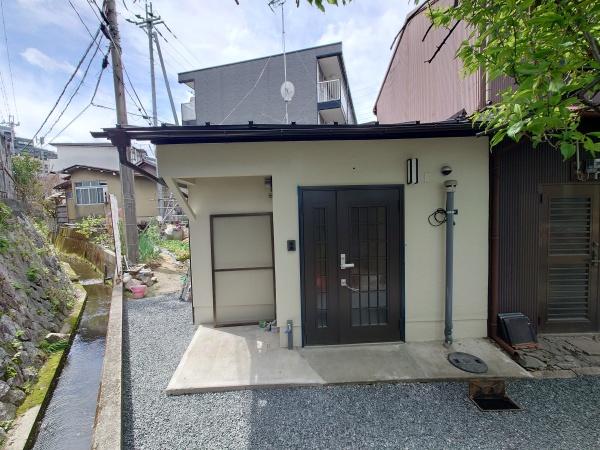 本宮2丁目貸家