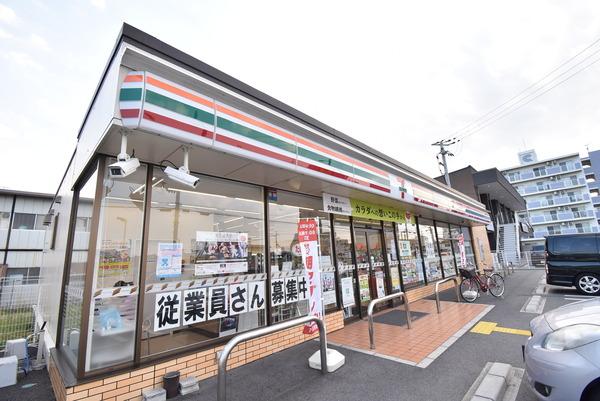 ロイヤルハイツ(セブンイレブン　草津平井町店)