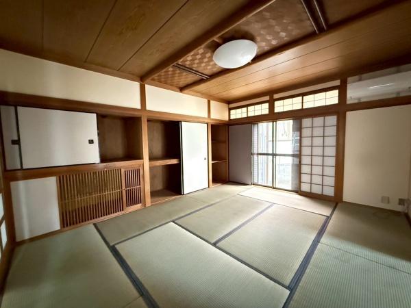 一里山3丁目貸家2