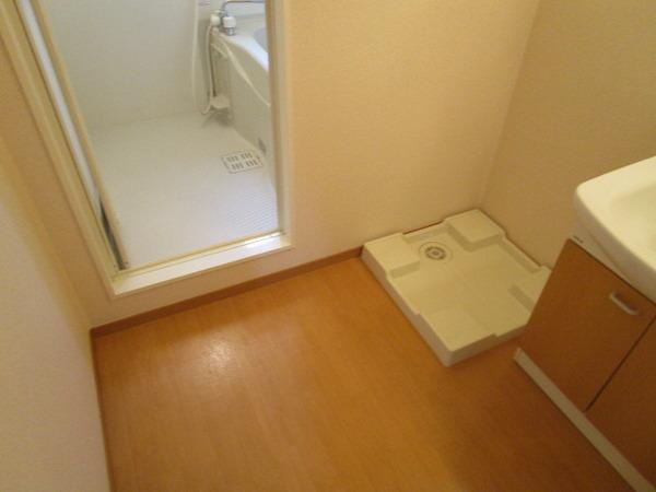 フラッツレディアンスＡ