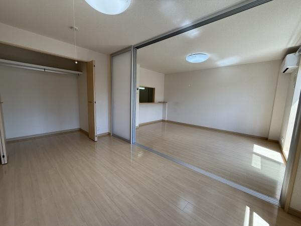 ア・レーズ１番館