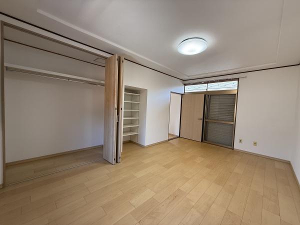 矢橋町貸家